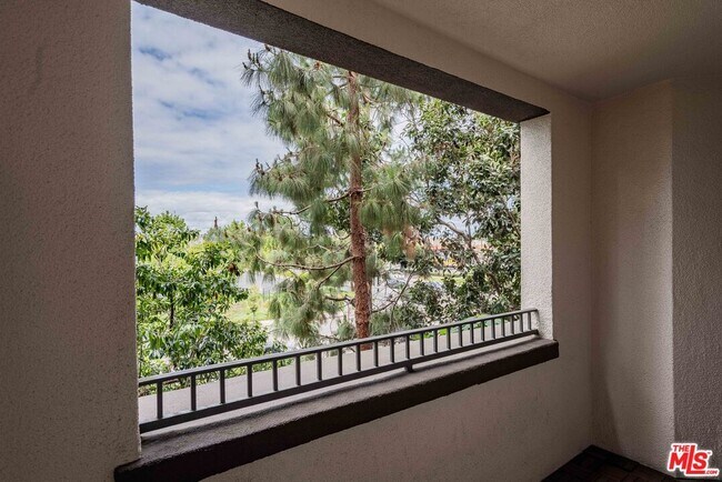 Building Photo - 13031 Villosa Pl