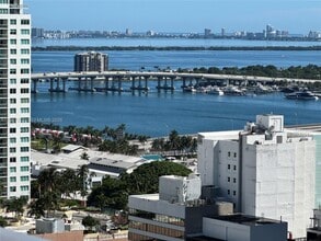 Building Photo - 151 SE 1st St