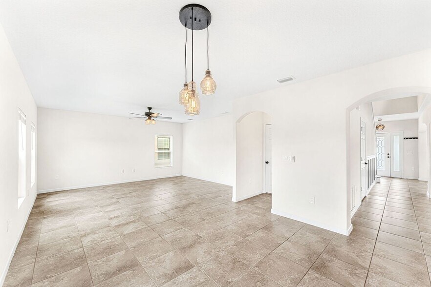 Building Photo - 4122 Moccasin Dr