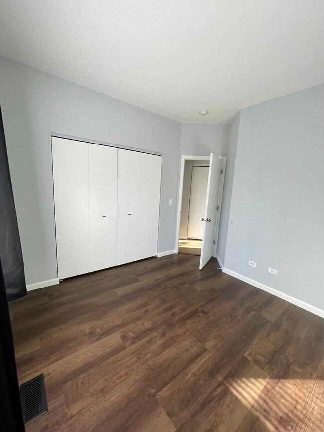 Building Photo - 16623 Natoma Dr