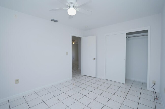 Building Photo - 1193 S Alhambra Cir