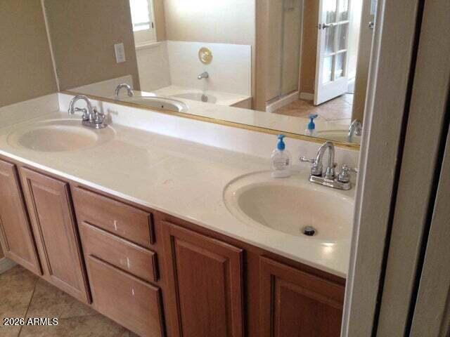 Building Photo - 2713 E Verbena Dr