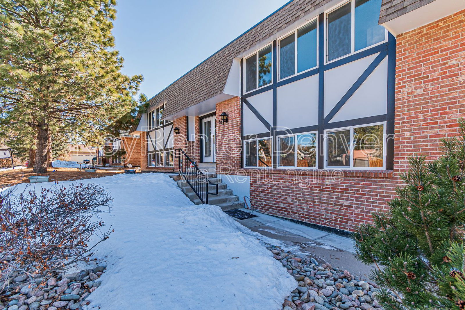 Building Photo - 602 South St
