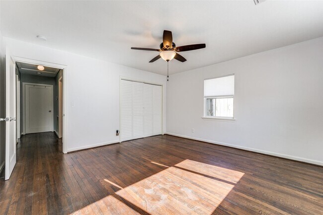 Building Photo - 4502 Brookwoods Dr