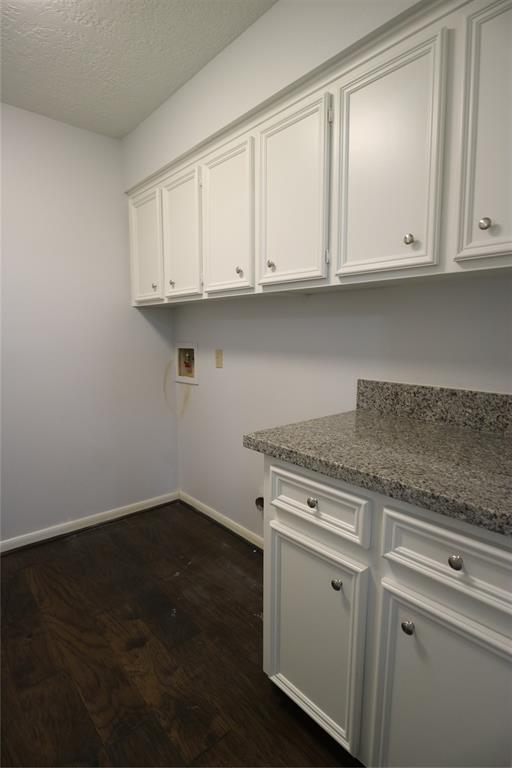 Building Photo - 9939 Kemp Forest Dr