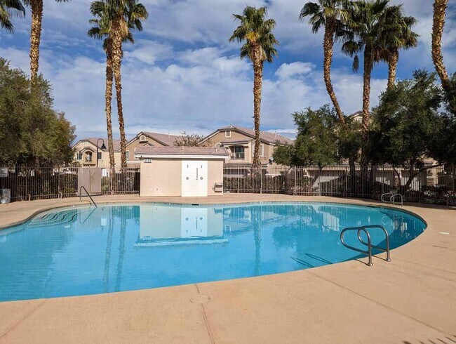 Building Photo - 2-STORY TOWNHOUSE FOR RENT IN ALIANTE NORT...