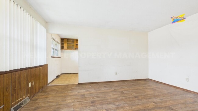 Building Photo - 2952 S Bunker Hl Dr