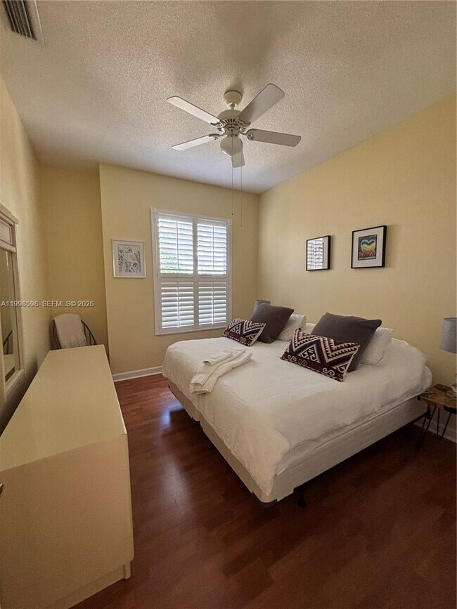 Building Photo - 2871 SW Brighton Way