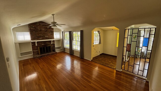 Living Room - 5258 College View Ave