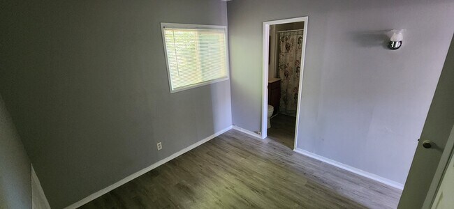 Building Photo - 1726 Ocean Way