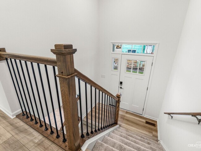 Building Photo - 14946 Dyer Ln