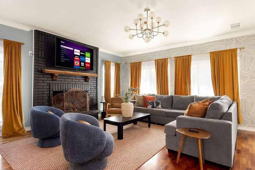 Building Photo - 13702 Yellow Oak Cir