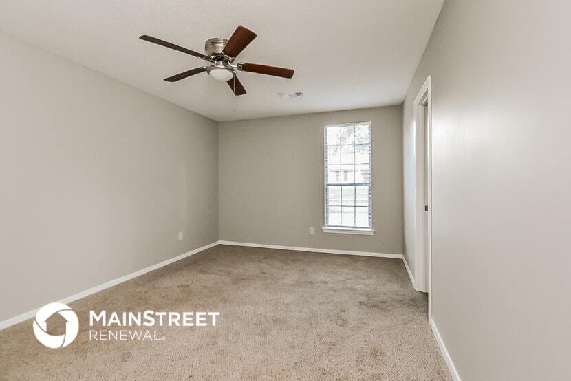 Building Photo - 5772 Jardin Pl