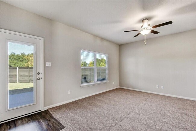 Building Photo - 109 Mount Vernon Way