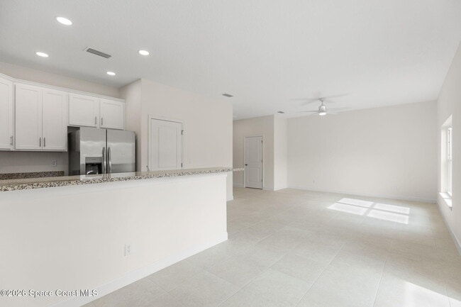 Building Photo - 197 Dayton Blvd