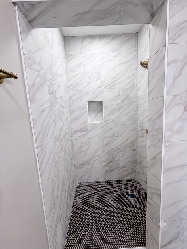 Building Photo - 1258 Agnes Pl
