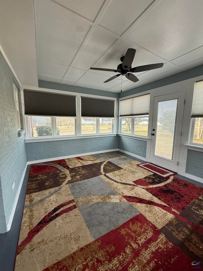 Building Photo - 5035 Housers Mill Rd