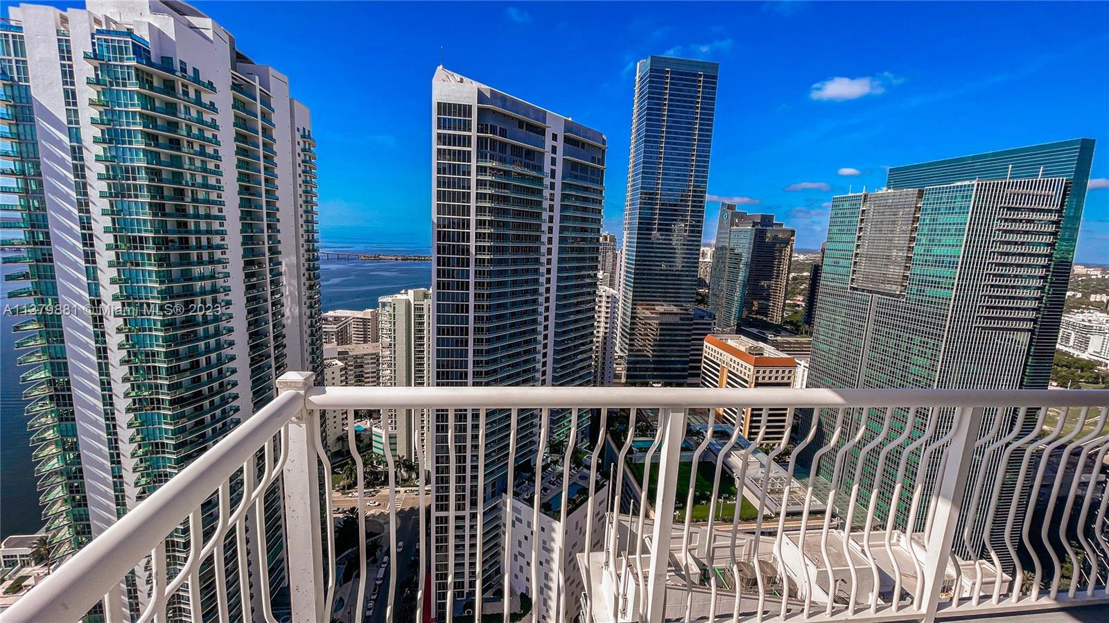 Building Photo - 1200 Brickell Bay Dr