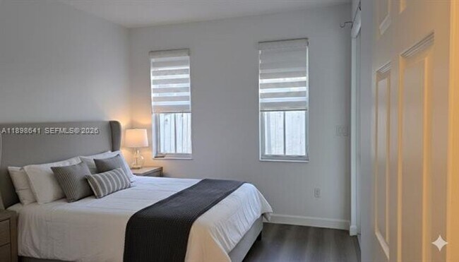 Building Photo - 7406 NW 108th Path