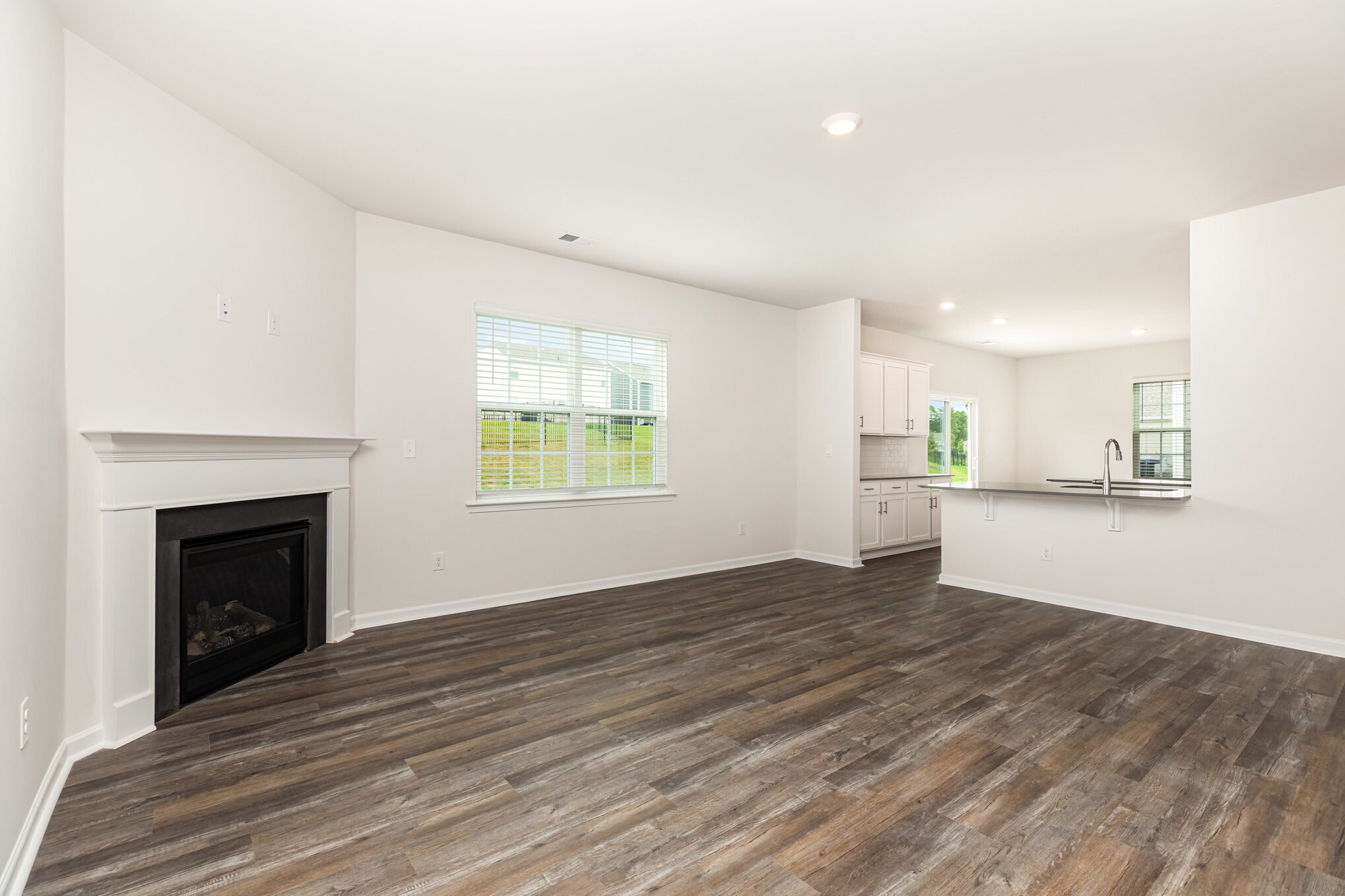 Building Photo - 121 Way Cross Ln