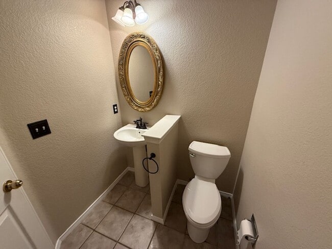 Building Photo - 6458 Silver Mesa Dr