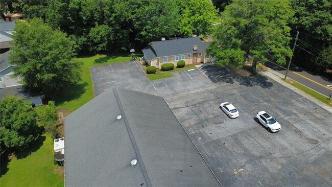 Building Photo - 175 Park Dr
