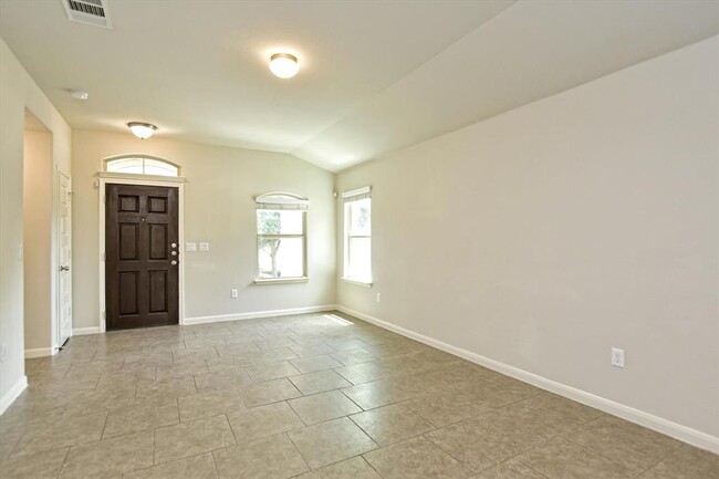 Building Photo - 600 Allens Creek Way