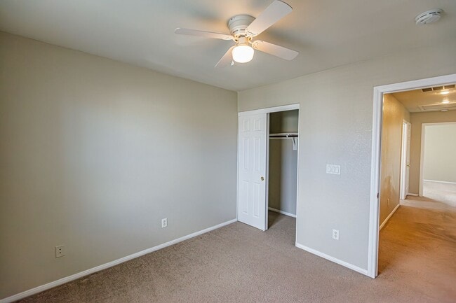 Building Photo - 4 Bedroom home located in Silverado Ranch