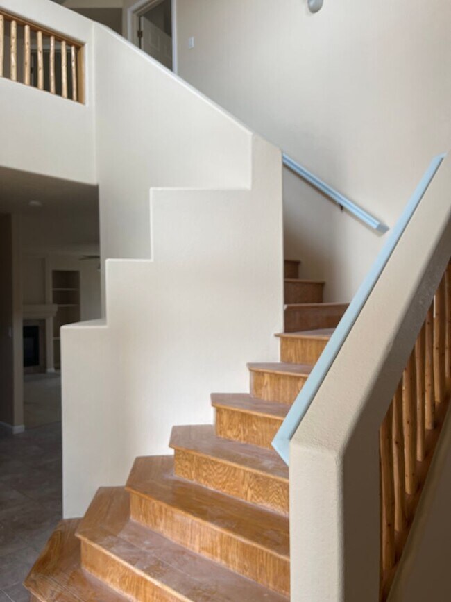 Building Photo - 6715 Tesoro Pl NE