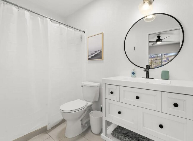 Building Photo - $3,750 - 3 Bed / 2.5 Bath Townhome in San Diego Near SDSU