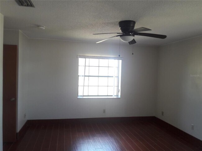 Building Photo - 3400 E Lakeshore Blvd