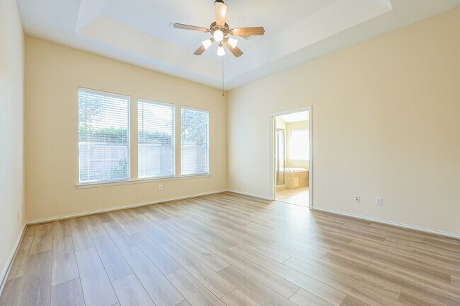 Building Photo - 6726 Hawsley Way