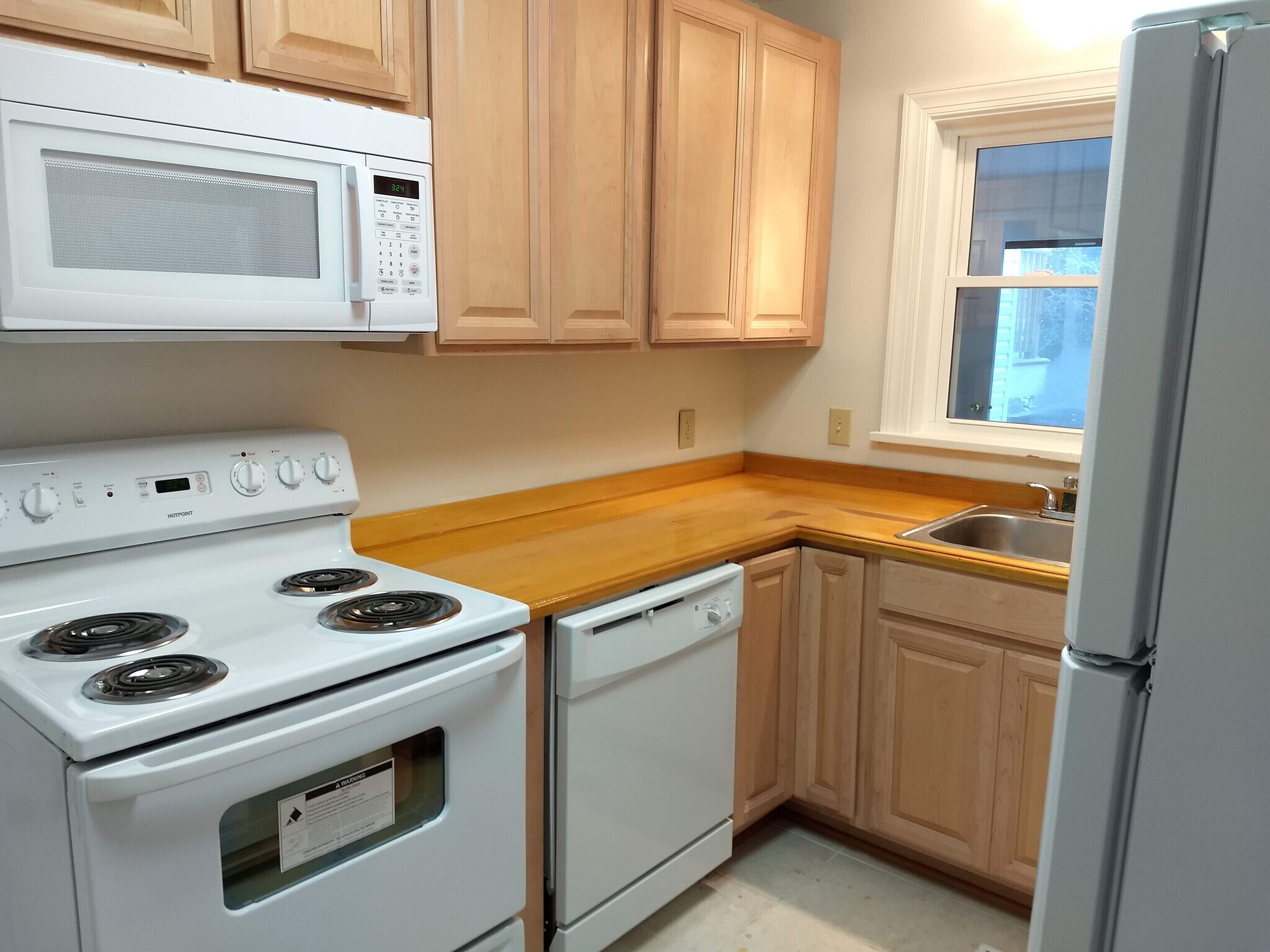 Building Photo - 8806 Gayton Rd