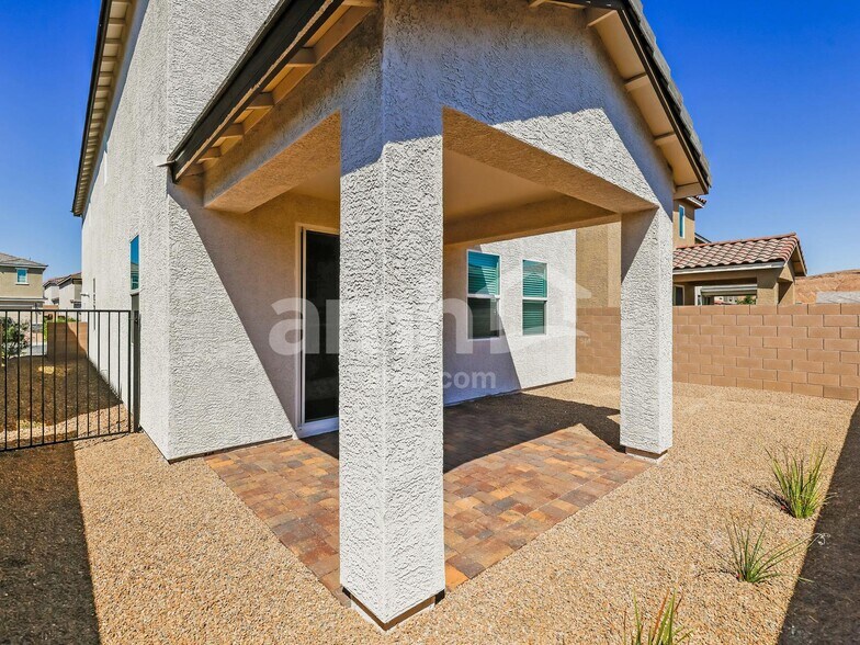Building Photo - 9166 Sierra Point Court