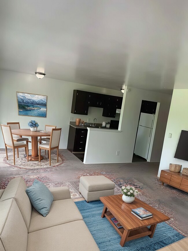 Building Photo - Two Bedroom Liberty Bay Views