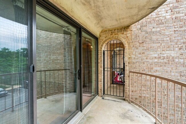Building Photo - 3309 Huntley Sq Dr