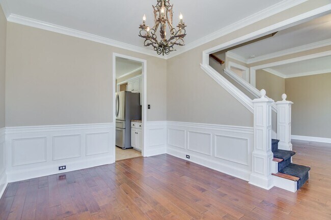 Building Photo - Large 3 Story Home in Evans!
