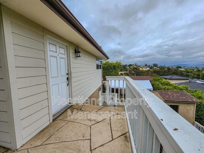 Building Photo - 9617 Tropico Dr