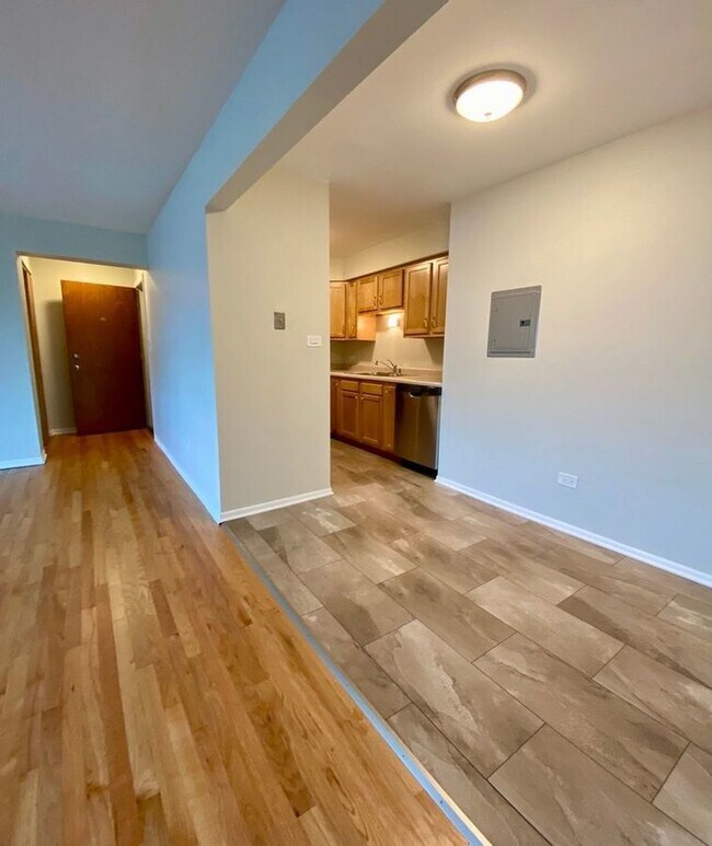 Building Photo - 158 Walton St