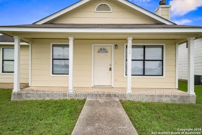 Building Photo - 1017 Schertz Pkwy