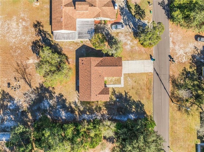 Building Photo - 2370 Pine St