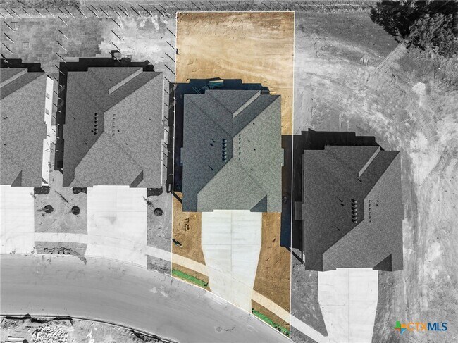 Building Photo - 3505 Abraham Dr