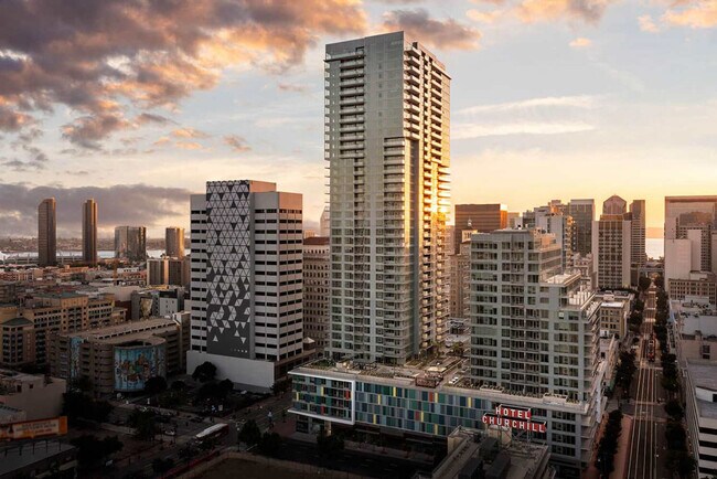 Building Photo - 1049 Seventh Avenue-SI FL7-ID1228264P