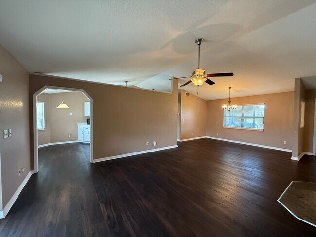 Building Photo - Price Drop! Amazing house amazing deal!! Won't last.Charming 3-Bed, 2-Bath Oasis with Pool & Ente...