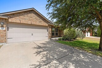 Building Photo - 6533 Crystal Ct