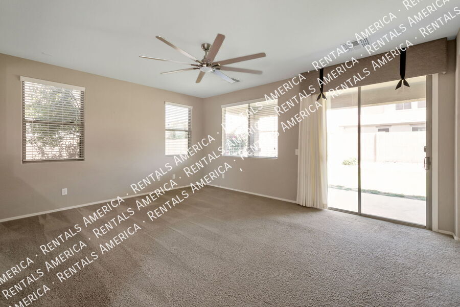 Building Photo - 21442 E Saddle Ct