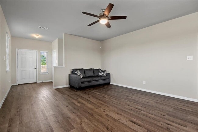 Building Photo - 5639 Brooklyn Rose Dr
