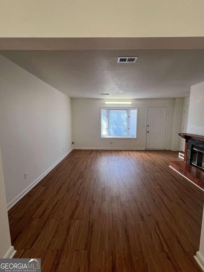 112 Ferry Rd 112 Ferry Rd Roswell GA 30076