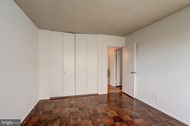 Building Photo - 5500 Friendship Blvd