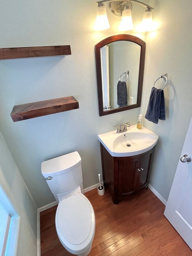 Building Photo - *MOVE-IN SPECIAL!*  Beaverton Home on Corner Lot with Attached Garage, Fenced Backyard, Deck